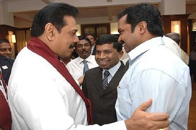 போலீஸ் கொலையில் கருணாவுக்குத் தொடர்பு! - இலங்கை நாடாளுமன்றத்தில் ரணில் கட்சி பகீர்