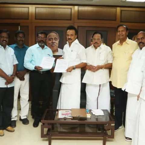 `தடைகளைத் தாண்டித்தான் 2 சீட் கிடைத்தது!’ - தி.மு.க - வி.சி.க பேச்சுவார்த்தையில் நடந்தது என்ன?