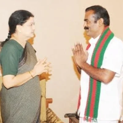 'எம்.ஜி.ஆர் இறந்தப்போ, அம்மாவையும் தான் ஏத்துக்கலை...' தனியரசுவின் சசிகலா லாஜிக்