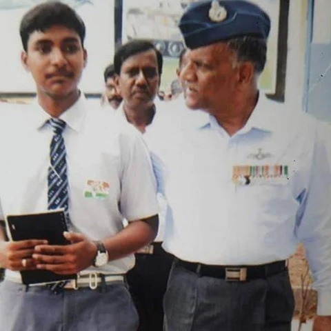 ''அபிநந்தன் அண்ணா வீட்டுக்கு அடிக்கடி போவேன். ஒருமுறை...'' - விவரிக்கும் மாணவர் ஃபசூல்