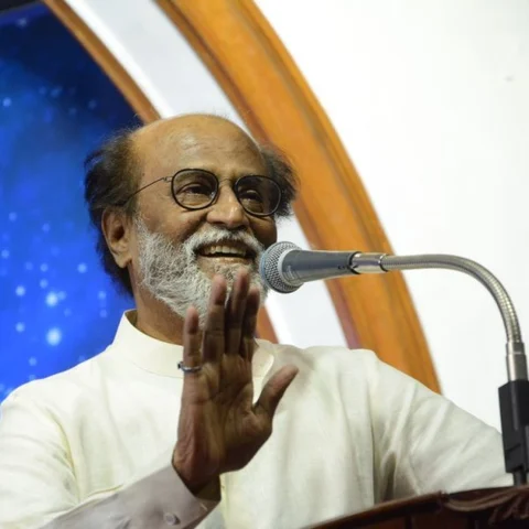 டிசம்பர் 31-ல் அரசியல் முடிவை அறிவிக்க இருக்கும் ரஜினி... உங்கள் கருத்து என்ன? #VikatanSurvey