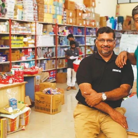 டெக்ஜாம்பவான்கள்! - #LetStartup - பணத்தை மிச்சப்படுத்த கைகொடுக்கும் ஆஹா!
