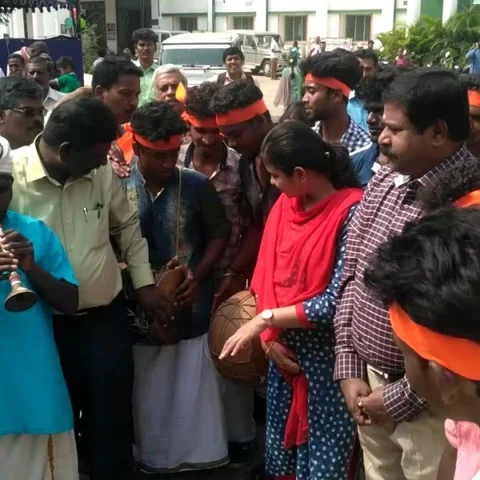 பழங்குடி மக்களைப் புறக்கணித்துவிட்டு விழா நடத்திய கோவை மாவட்ட நிர்வாகம்!