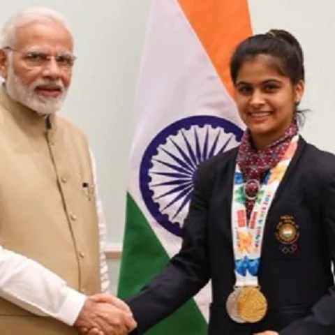 ‘நீங்கள் விளையாட்டில் மட்டும் கவனம் செலுத்தினால் போதும்’ - வீராங்கனையை விளாசிய அமைச்சர்