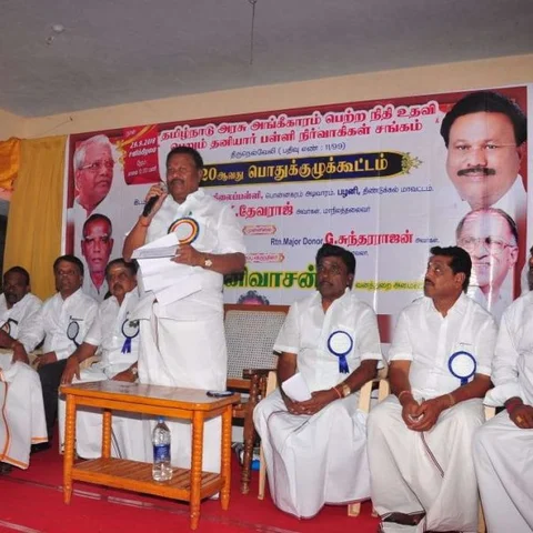 `இனி அரசியல் கேள்விகளுக்கு பதிலளிக்க மாட்டேன்!' - திண்டுக்கல் சீனிவாசன்