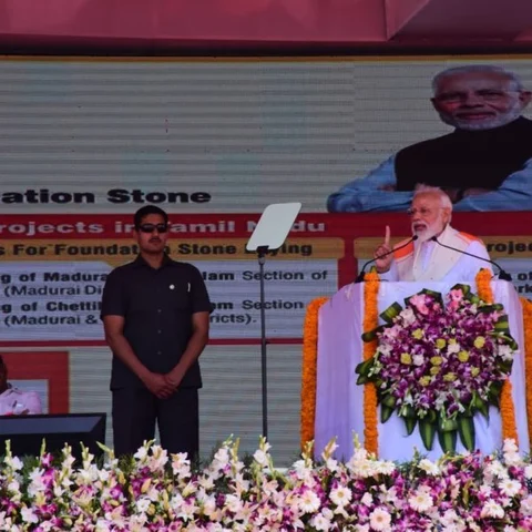 `வரலாற்று அறிவை புதுப்பித்துக்கொள்ளுங்கள்!’- மோடியை கலாய்த்த காங்கிரஸ்