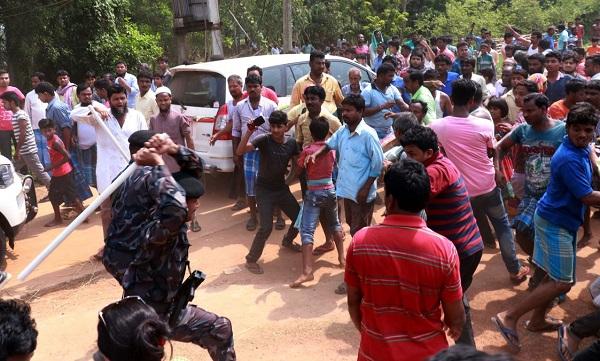 `தாக்குதல், பெட்ரோல் குண்டு, துப்பாக்கிச்சூடு!’ - களேபரமான மேற்கு வங்க வாக்குப்பதிவு