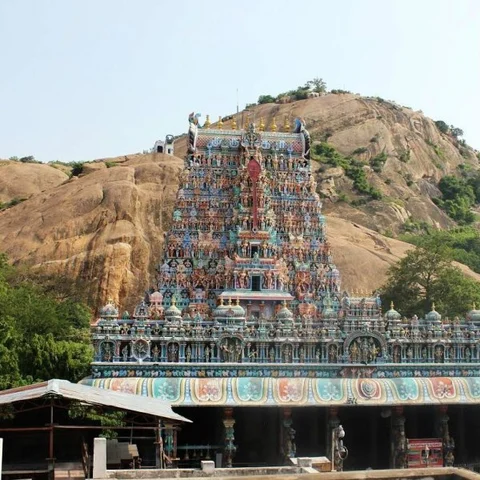வழக்கு வலை முதல் கரன்ஸி மழை வரை... திருப்பரங்குன்றத்தில் களேபரம் ஆரம்பம்!