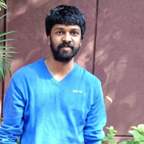 “ ‘இத்தனை படம் பண்ண பிறகும், கண்டக்டர் வேலையை ஞாபகப்படுத்துறீங்களே’ன்னார் ரஜினி!” - மதன் கார்க்கியின் 2.0 அனுபவம் #2Point0 #VikatanExclusive