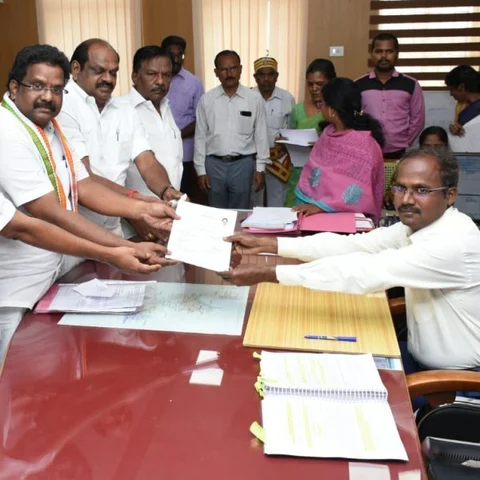 ``தஞ்சையில் எய்ம்ஸ் மருத்துவமனைக்காகக் குரல் கொடுப்பேன்” - த.மா.கா வேட்பாளர் என்.ஆர் நடராஜன்