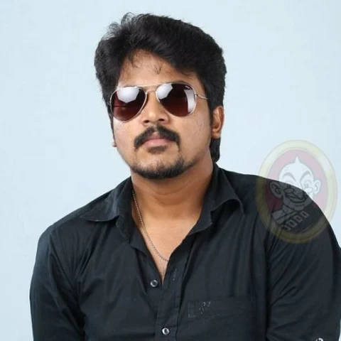 ``ஸாரி... டைட்டில் ஏன் அப்படி வைச்சோம்னா..?!"- `பொண்ணு வேணும்' அசார்