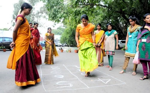 குக்கரால் மறந்து போன பாரம்பரிய மண் பானை பொங்கல்!