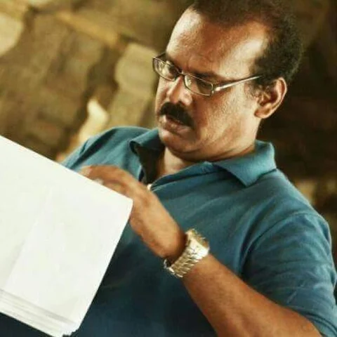 ''எந்த அடிப்படையில் பிரகாஷ்ராஜ்க்கு 'வில்லன்' விருது கொடுத்தார்கள்?''- சீறும் இயக்குநர் வெங்கடேஷ்