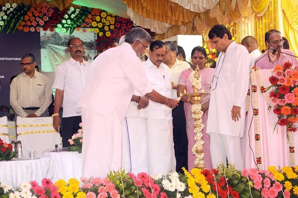 திருச்சி சிவா பேச்சுக்கு பி.ஜே.பி.யினர் எதிர்ப்பு ! ஆங்கிலத்தில் பேசியது தான் காரணமா?