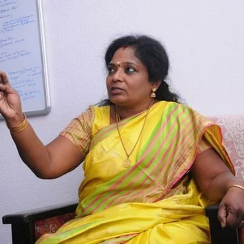 `துளியும் ஏற்றுக்கொள்ள முடியாது!'- பொள்ளாச்சி விவகாரத்தில் தமிழிசை காட்டம்