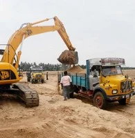 தனி நீதிபதி உத்தரவை ரத்து செய்யக் கோரிய மணல் அதிபர் மனு தள்ளுபடி!
