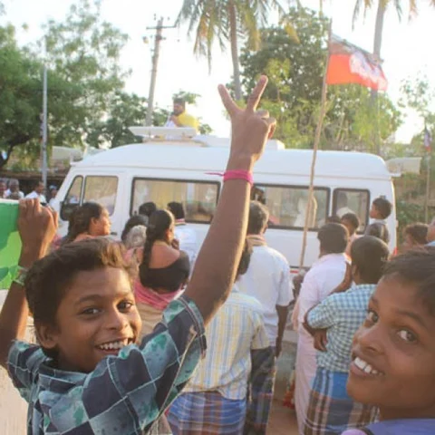 "மோடியை முதல்வராக்கலாம் வாங்கப்பு...!" - உளறிக் கொட்டும் கஞ்சா கருப்பு