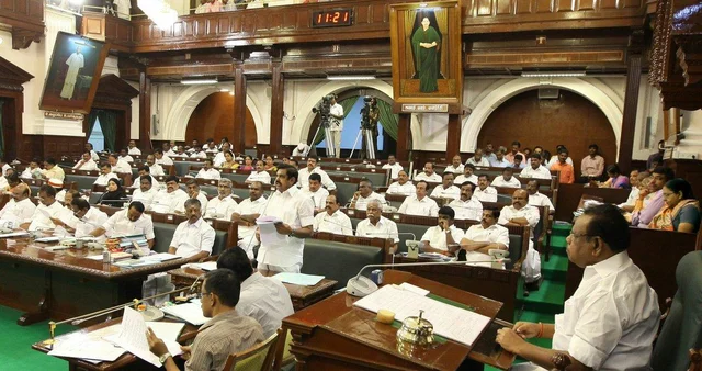 ` யார் யாரிடம் சிக்கிக் கொண்டார்கள்?!' - பா.ஜ.க குறித்த கேள்வியால் கொதித்த எடப்பாடி பழனிசாமி