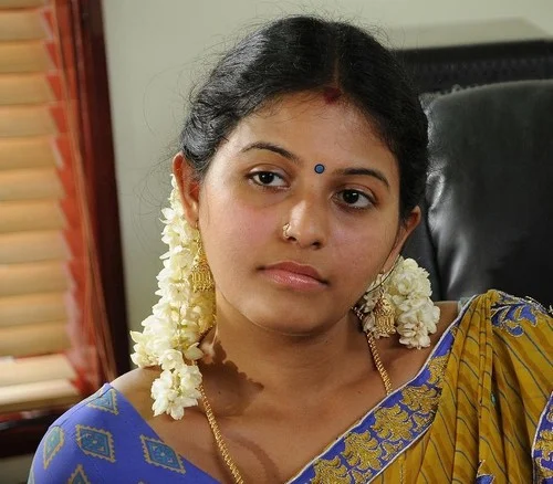 நடிகை அஞ்சலியை 15 நாளில் ஆஜர்படுத்த போலீசுக்கு ஐகோர்ட் உத்தரவு