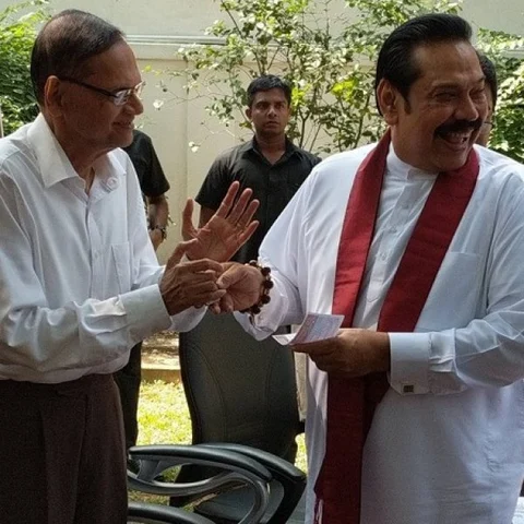 சிறிசேன கட்சியில் இருந்து விலகிய ராஜபக்சே!