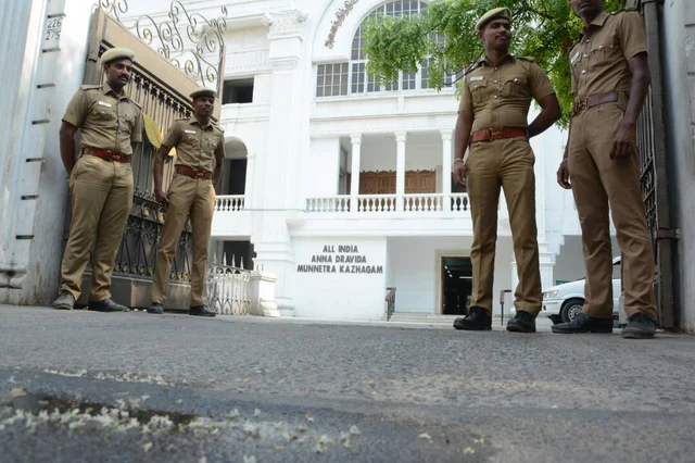 டி.டி.வி.தினகரனின் நம்பிக்கைப் பேச்சு... முதல்வர் எடப்பாடியின் தனி ஆவர்த்தனம்!