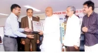 மதுரை கலெக்டருக்கு செஞ்சிலுவை சங்க விருது!