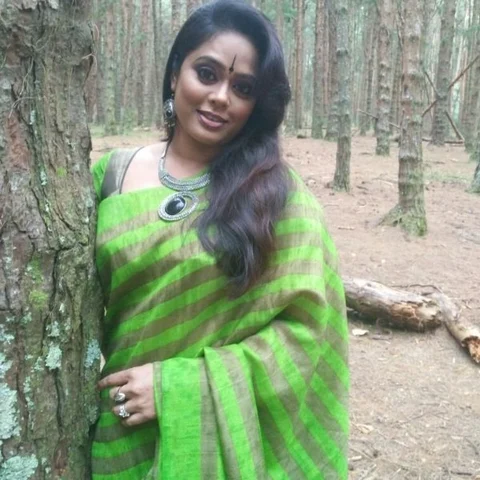 'போலீஸ் கெட்டப்ல இதெல்லாம் பண்ணமாட்டேன்னு சொல்லிடுவேன்!" - 'மாப்பிள்ளை' தேவி பிரியா