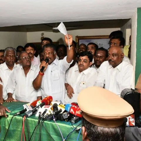 ஓ.பன்னீர்செல்வத்தின் அவசரக் கூட்டம் ஏன்? அ.தி.மு.க-வை கைப்பற்ற அதிரடி ‘மூவ்’ #VikatanExclusive