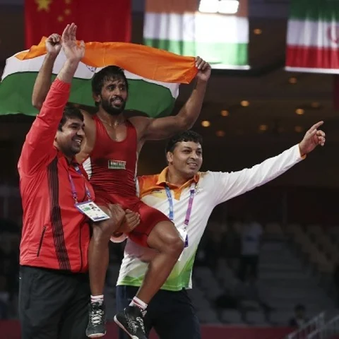 ஆசிய விளையாட்டுப் போட்டி - முதல் தங்கத்தைப் பதிவு செய்தது இந்தியா!