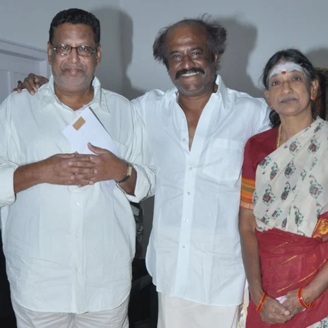 ‘’ ‘என்னங்க... இப்படி ஆகிட்டீங்க’னு தியாகராஜனைக் கட்டிப்பிடிச்சு அழுதார் ரஜினி..!’’ - கலைஞானம் #RIPThiyagarajan