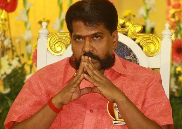 ஆளுநர் மாளிகையிலிருந்து வந்த புகார் - நக்கீரன் கோபால் திடீர் கைது!