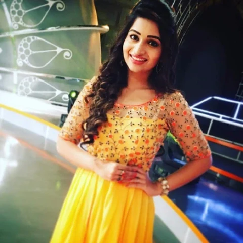 ''திறமையான ஷார்ட் ஃபிலிம் டைரக்டர்ஸ் சினிமாவுலயும் ஜொலிக்கணும்!'' - நெகிழும் வீஜே நக்ஷத்ரா
