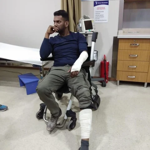 `பைக்கில் இருந்து தூக்கி எறியப்பட்டார்!'- துருக்கியில் நடந்த படப்பிடிப்பில் விஷால் காயம்