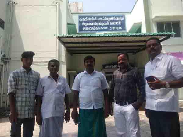 நிறைமாத கர்ப்பிணிக்கு ரத்தம் கொடுக்க ரமலான் நோன்பை முடித்துக்கொண்ட கரூர் சகோதரர்கள்! - குவியும் பாராட்டுகள்