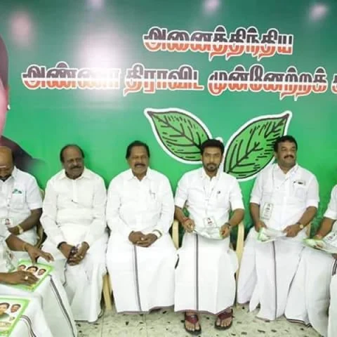 `களமிறங்கும் வாரிசுகள்!' - அதிர்ச்சியில் அ.தி.மு.க தொண்டர்கள்