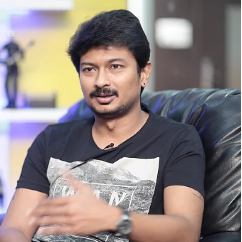 “நோட்டாவைவிட கம்மியா ஓட்டு வாங்குனா தமிழகத்தை எப்படி ஆள முடியும்..!” - அரசியல் பேசும் உதயநிதி #VikatanExclusive