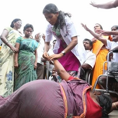 சாகும்வரை மாற்றுத் திறனாளிகள் உண்ணாவிரதம்: 3 பேர் மயக்கம்!