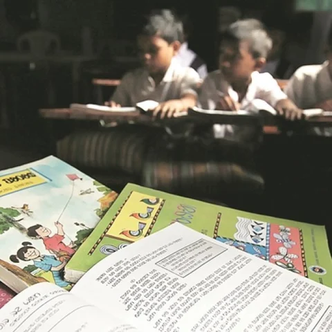 `ராஜஸ்தான் பாடப் புத்தகத்தில் மீண்டும் காந்தி, நேரு பெயர்!' - காங்கிரஸ் உறுதி!