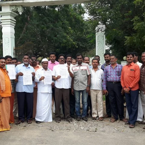 ``திருட்டு நகை வாங்குகிறோமா?’’ - போலீஸுக்கு எதிராக நகை வியாபாரிகள் போர்க்கொடி
