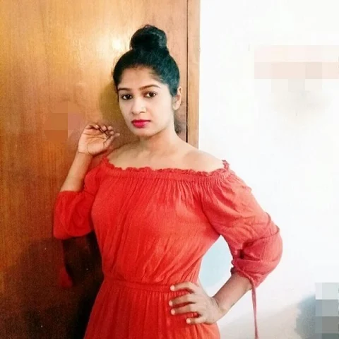 "கடை திறப்பு விழாவுக்குக் கூப்பிடுறவங்க, என்ன கன்டிஷன் போடுறாங்க தெரியுமா?!" - நிஷா