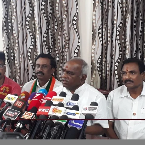 ``ஸ்டெர்லைட் ஆலை தரப்பில் இருந்து என்னிடம் டீல் பேசினர்” - பொன். ராதாகிருஷ்ணன் குற்றச்சாட்டு