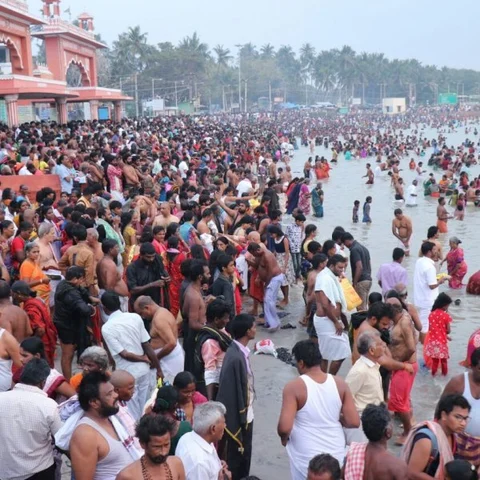 தை அமாவாசை! - ராமேஸ்வரத்தில் குவிந்த பக்தர்கள்