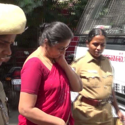 `நிர்மலா தேவியின் ஜாமீனுக்குத் தொடர்ந்து எதிர்ப்புத் தெரிவிக்க என்ன காரணம்?!’- நீதிமன்றம் கேள்வி