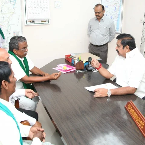 முதல்வர் எடப்பாடி பழனிசாமி - அய்யாக்கண்ணு சந்திப்பு