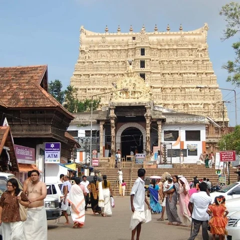 பத்பநாபசுவாமி கோயில் வைரங்கள் மாயமான விவகாரம்! விசாரணையைத் தொடங்கியது போலீஸ்