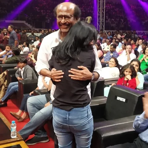 ரஜினியின் கன்னத்தைக் கிள்ளி திருஷ்டி கழிச்சேன் - டிக்டாக் வைரல் ஸ்டார் மஞ்சு