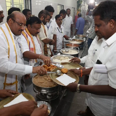 திருச்சானூர் பத்மாவதி தாயார் கோயிலுக்கு 7 கோடியில் அன்னதானக் கட்டடம்!