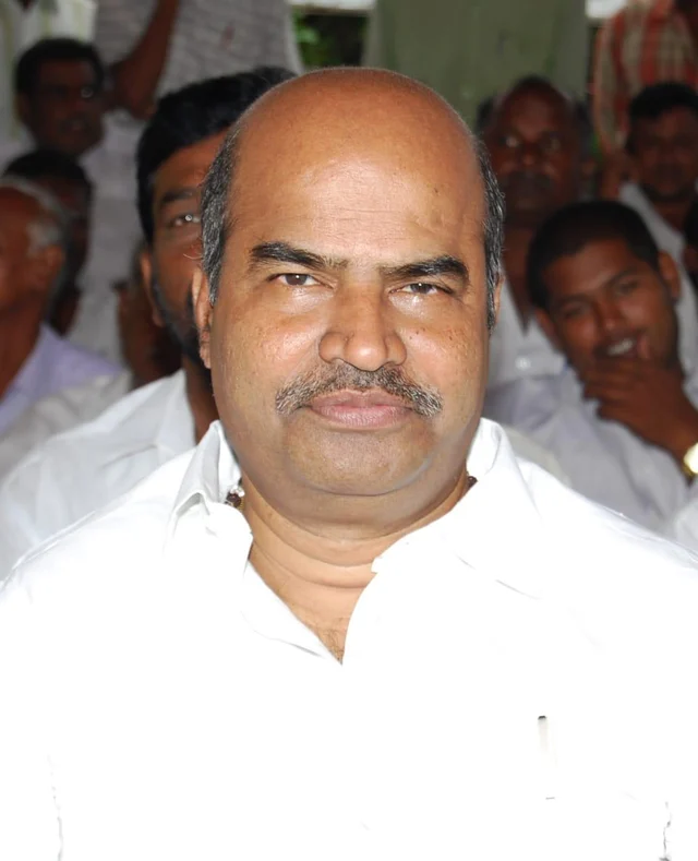 சேலம் மக்களவை காங்கிரஸிடமிருந்து எப்படி தி.மு.க வசம் போனது?