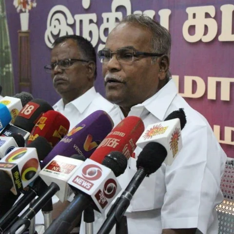 `தமிழ்மொழியை அழித்துவிட்டு இந்தி மொழியைப் புகுத்துகிறார்கள்’ - கே.பாலகிருஷ்ணன் கடும் தாக்கு!