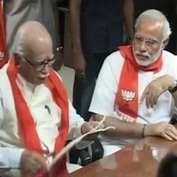 காந்திநகர் தொகுதியில் அத்வானி வேட்பு மனு தாக்கல்!